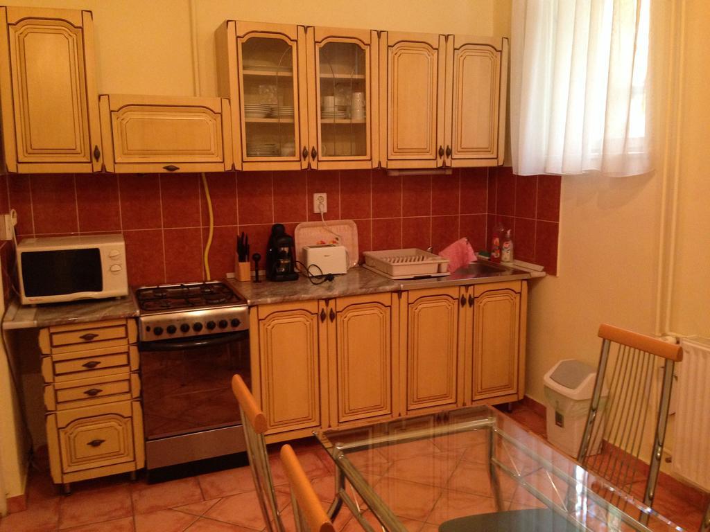 Peterfia Apartman Дебрецен Екстериор снимка